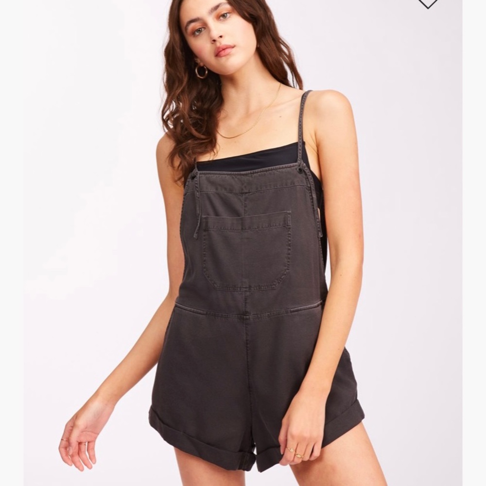 Brand new Billabong short overalls